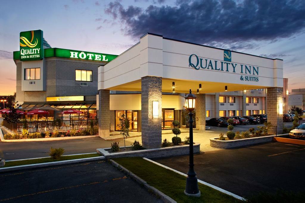 Quality Inn & Suites Brossard Exteriör bild